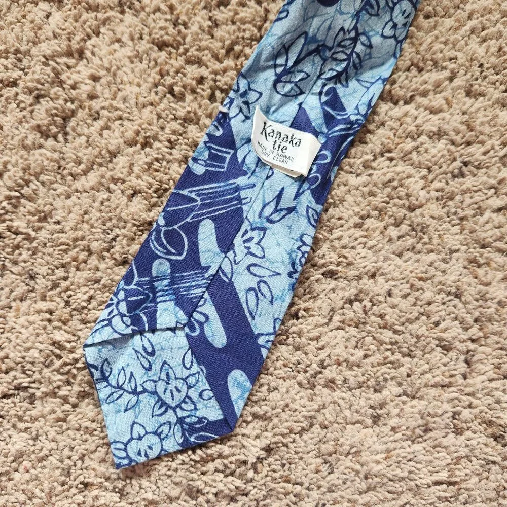 Kanaka Vintage Hawaiian Blue Skinny Tie